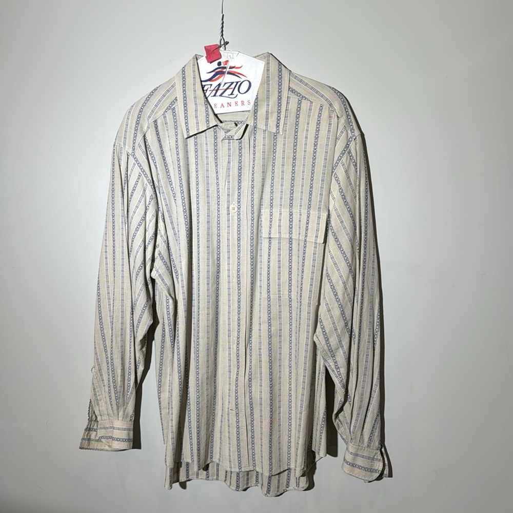 Giorgio Armani Original! Mens late 80’s dress shirt in great condition. Large. - Picture 2 of 7